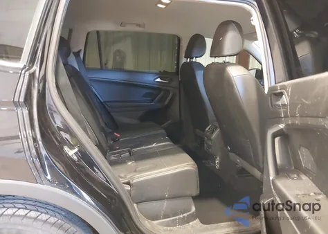 2020 Volkswagen Tiguan 2.0T Se/2.0T Se R-Line Black/2.0T Sel z USA, uszkodzony, nr VIN 3VV2B7AX6LM080530